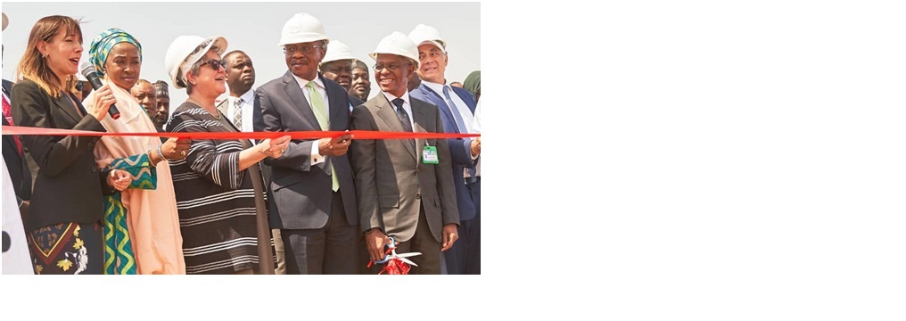 L-r Mary Beth Leonard US Ambassador, Mallam Nasir El Rufai Governor Kaduna State, Godwin Emiefiele CBN Governor, Yusuf Zailani Deputy Speaker of the House of Assembly, Executive Secretary KADIPA Umma AbokiMira Mehta CEO Tomato Jos 